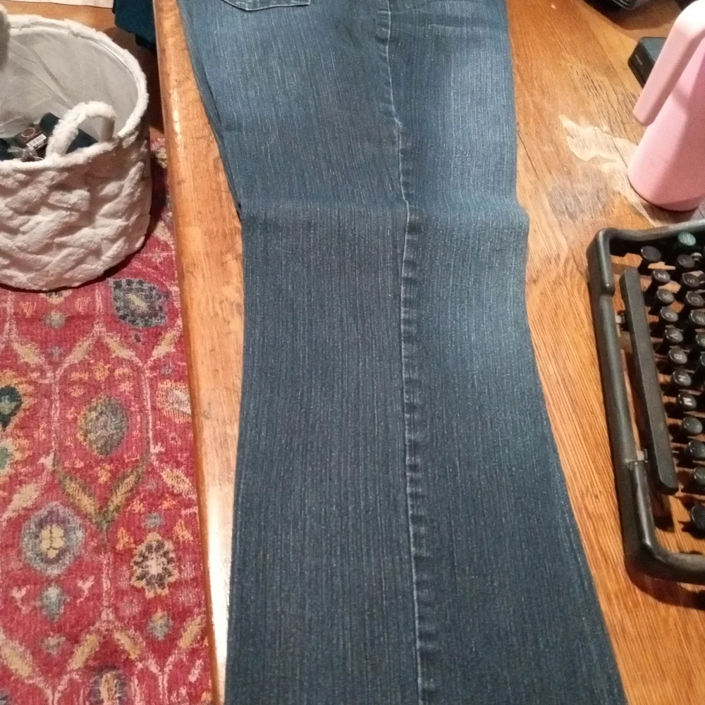 Code Bleu Jeans - Picture 1 of 7
